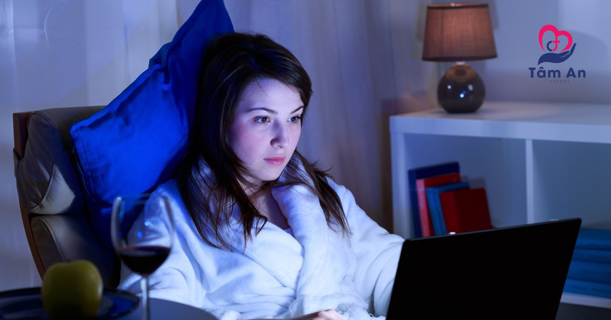 Lối sống thiếu sự lành mạnh cũng là nguyên nhân gây ra rối loạn lo âu