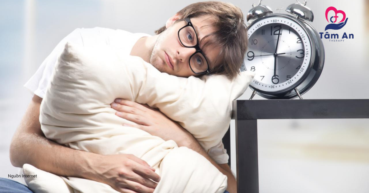 Những người bị burn out thường gặp khó khăn trong việc ngủ ngon