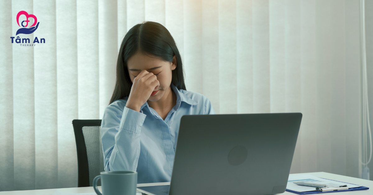 Cảm giác “chưa sẵn sàng” khiến bạn dễ dàng viện cớ, và trì hoãn trở thành phản xạ quen thuộc.