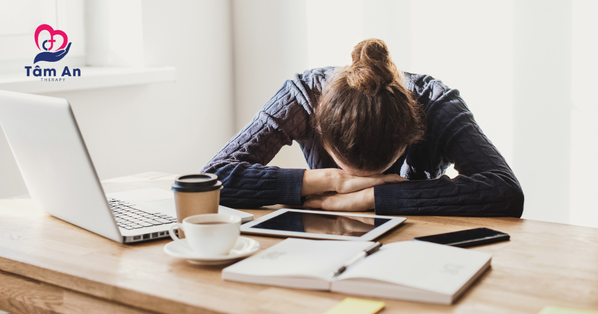 Gaslighting thưởng xảy ra tại môi trường công sở thường diễn ra rất tinh vi.