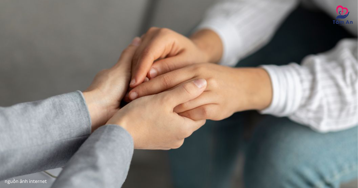Liệu pháp tâm lý với trọng tâm là thay đổi nhận thức và hành vi