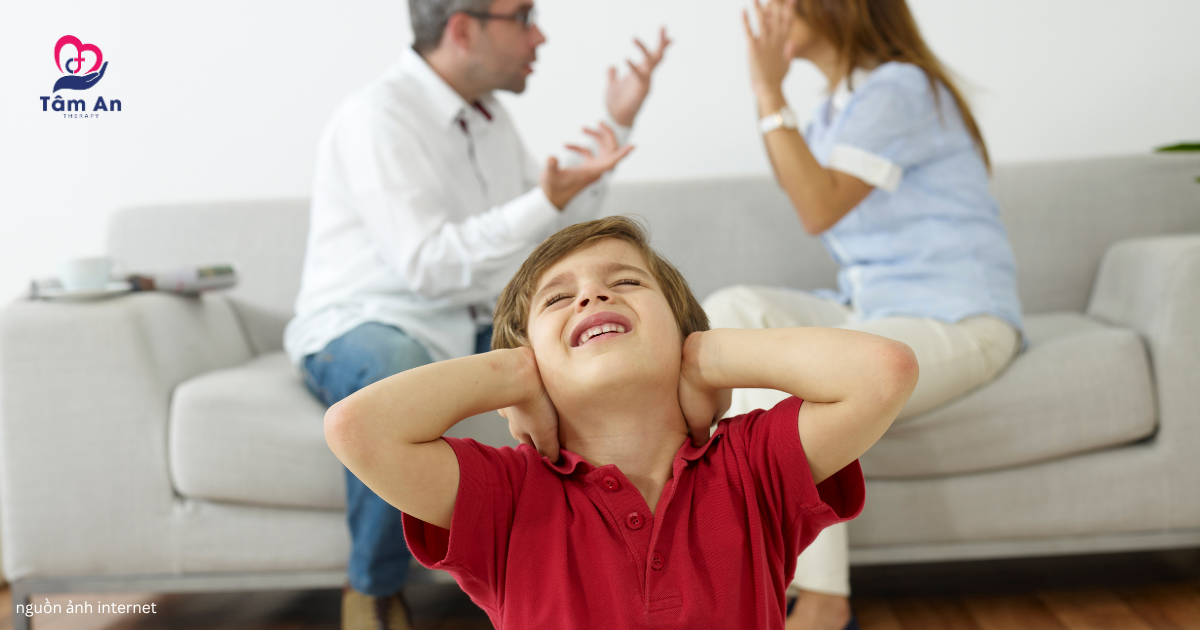 Bạo lực gia đình cũng làm tăng nguy cơ dẫn đến hội chứng PTSD!