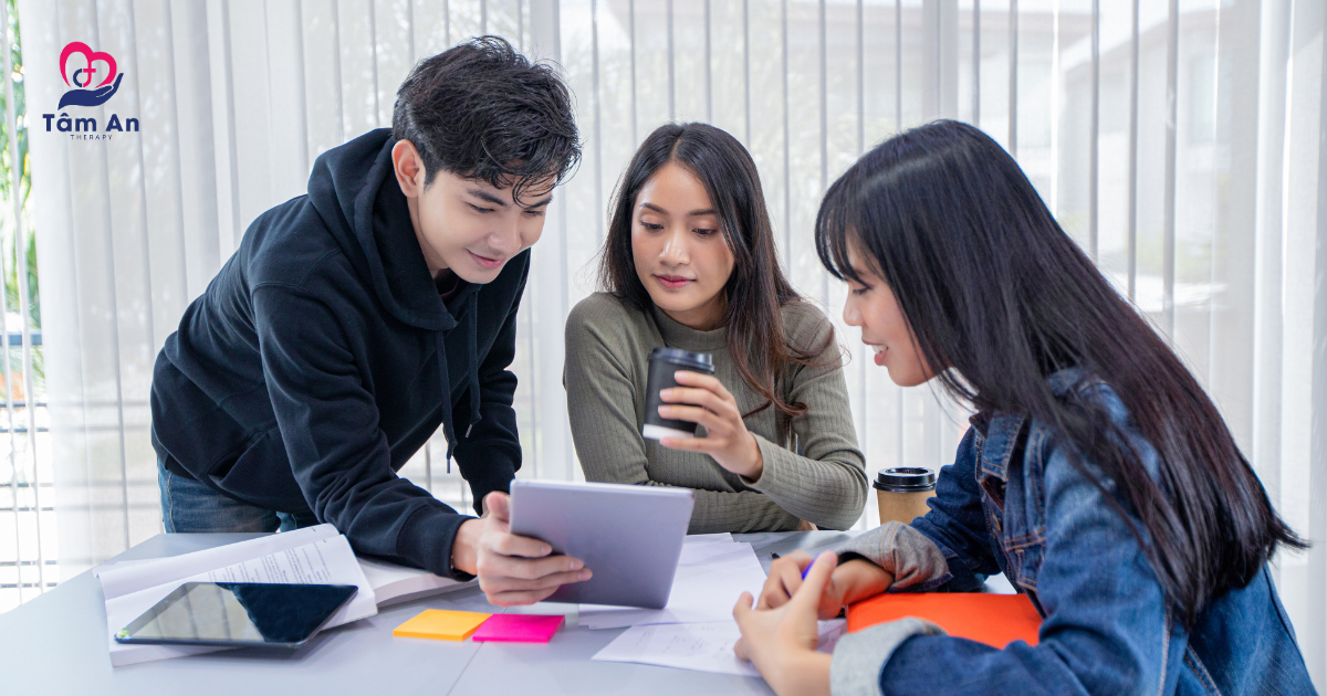 Đội ngũ chuyên gia giúp bạn tháo gỡ vấn đề và phát triển các kỹ năng khác!